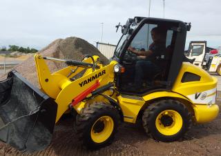 व्हील लोडर Yanmar V8 