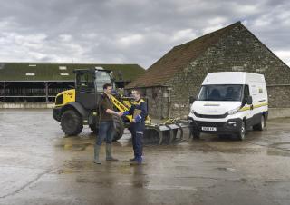 व्हील लोडर New Holland W70C Z-bar