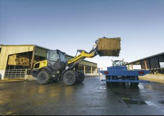 व्हील लोडर New Holland W70C Z-bar