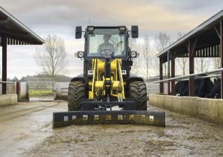 व्हील लोडर New Holland W70C Z-bar