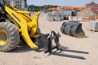 व्हील लोडर Komatsu WA100M-6