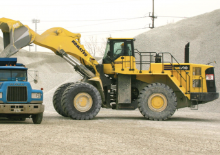 व्हील लोडर Komatsu WA600-6