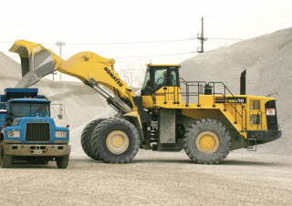 व्हील लोडर Komatsu WA600-6