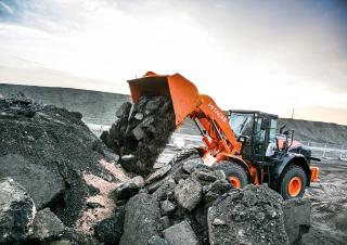 व्हील लोडर Hitachi ZW220-6