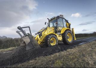 बैकहो लोडर New Holland B110C TC