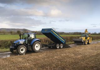 बैकहो लोडर New Holland B110C TC