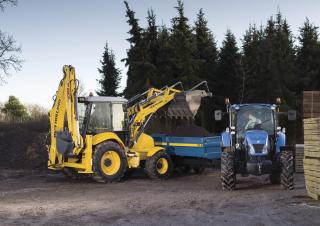 बैकहो लोडर New Holland B110C TC