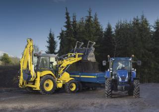 बैकहो लोडर New Holland B110C TC