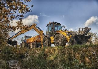 बैकहो लोडर New Holland B115C