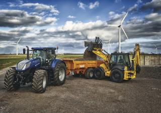 बैकहो लोडर New Holland B115C