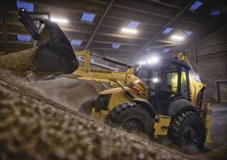 बैकहो लोडर New Holland B115C