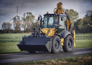 बैकहो लोडर New Holland B115C