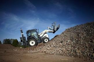 बैकहो लोडर Terex TLB 890