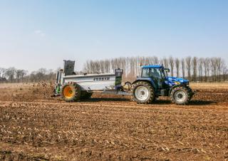 स्लरी और खाद तकनीक मैन्योर स्प्रेडर Joskin SIROKO S4008/8V