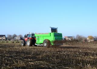स्लरी और खाद तकनीक मैन्योर स्प्रेडर Joskin TORNADO3 HORIZON T5513/14V