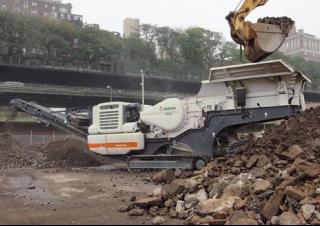 रबल रीसाइक्लिंग प्लांट Metso Lokotrack LT 106