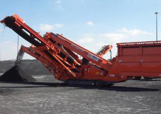 मोबाइल स्क्रीनिंग प्लांट Terex-Finlay 683