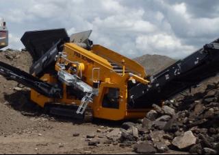 मोबाइल स्क्रीनिंग प्लांट Anaconda DF514