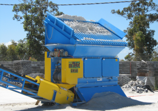 मोबाइल स्क्रीनिंग प्लांट Pilot Crushtec GFH560