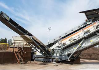मोबाइल स्क्रीनिंग प्लांट Metso Lokotrack ST3.8