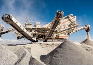 मोबाइल स्क्रीनिंग प्लांट Metso Lokotrack ST 620