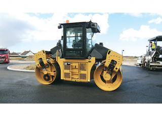 रोलर टैंडम वाइब्रेशन रोलर Caterpillar CD54B