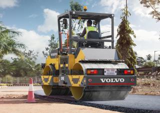 रोलर टैंडम वाइब्रेशन रोलर Volvo DD90HF