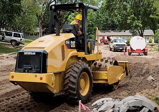 रोलर सिंगल-ड्रम रोलर Caterpillar CP44