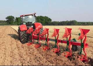 प्लाउ Kverneland LS 85