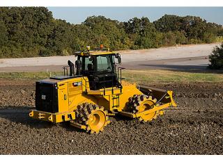 कचरा कॉम्पेक्टर Caterpillar 815K