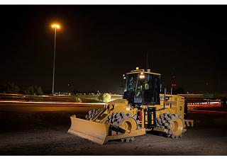 कचरा कॉम्पेक्टर Caterpillar 815K