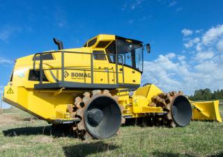 कचरा कॉम्पेक्टर Bomag BC 473 EB 5