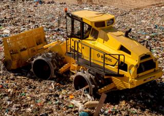 कचरा कॉम्पेक्टर Bomag BC 473 RS 4