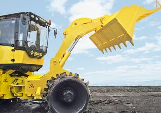 कचरा कॉम्पेक्टर Bomag BC 473 RS 4