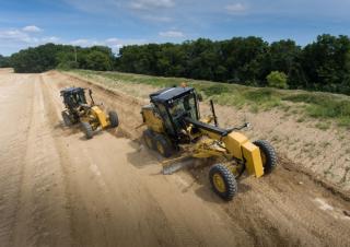 ग्रेडर Caterpillar 120