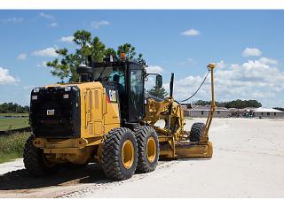 ग्रेडर Caterpillar 12M3