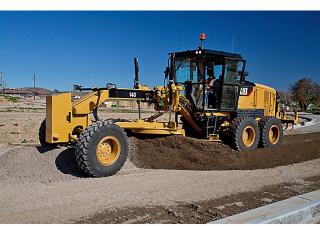 ग्रेडर Caterpillar 140