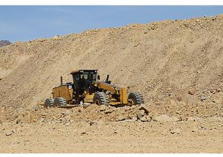 ग्रेडर Caterpillar 24M