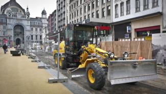 ग्रेडर New Holland F 106.7 A