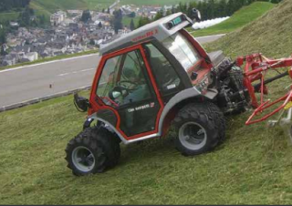 वाहन म्यूनिसिपल ट्रैक्टर फ्रंट हिच Reform Werke Metrac H 7 X