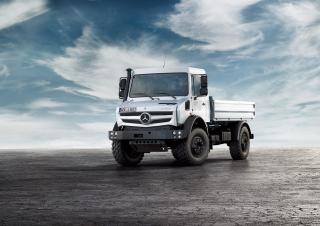 वाहन म्यूनिसिपल ट्रैक्टर फ्रंट हिच Unimog U 4023 Euro 6