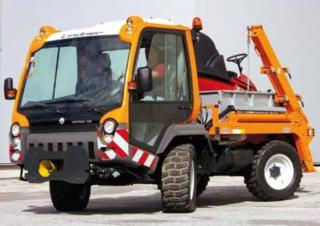 वाहन म्यूनिसिपल ट्रैक्टर फ्रंट हिच Lindner Unitrac 82