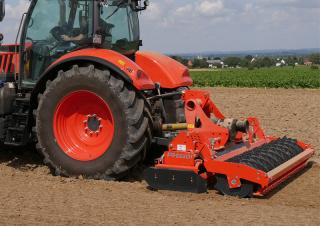 पावर हैरो Kubota PH3301