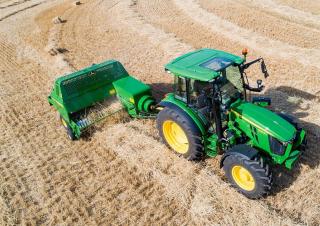 राइडिंग लॉन मोवर और गार्डन ट्रैक्टर John Deere S160 