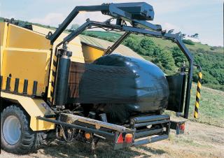 राउंड बेलर New Holland BR6090 Combi