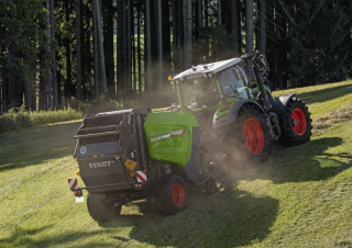 राउंड बेलर Fendt Rotana 160 V