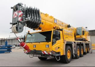 ऑल-टेरेन क्रेन Tadano ATF 220G-5 
