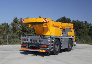 ऑल-टेरेन क्रेन Liebherr LTM 1030-2.1 