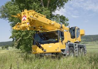 ऑल-टेरेन क्रेन Liebherr LTM 1050-3.1 