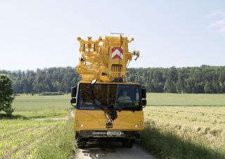 ऑल-टेरेन क्रेन Liebherr LTM 1050-3.1 